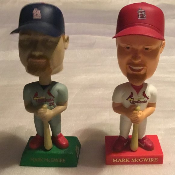 Set of 2 MLB Mark McGuire St. Louis Cardinals bobbleheads - 1999 & 2001 - Picture 2 of 10